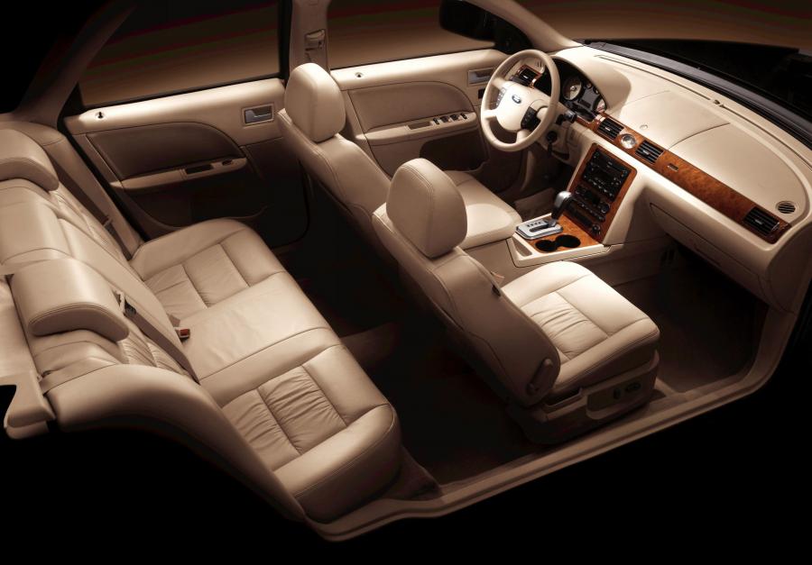  Ford Five Hundred 2005 года  (фото 14 из 99)
